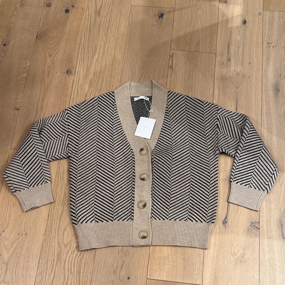 OAK + FORT Beige and Black Chevron Cardigan